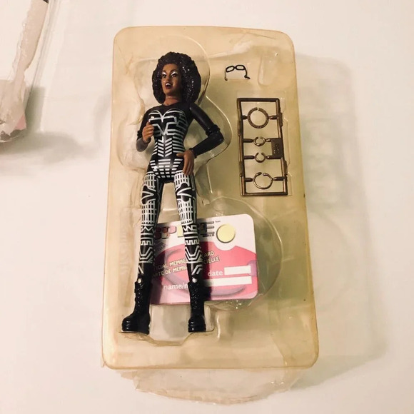 Vintage 1998 Scary Spice Girls 6 Inch Tall Action Figure Doll Mel B Damaged - Picture 9 of 13